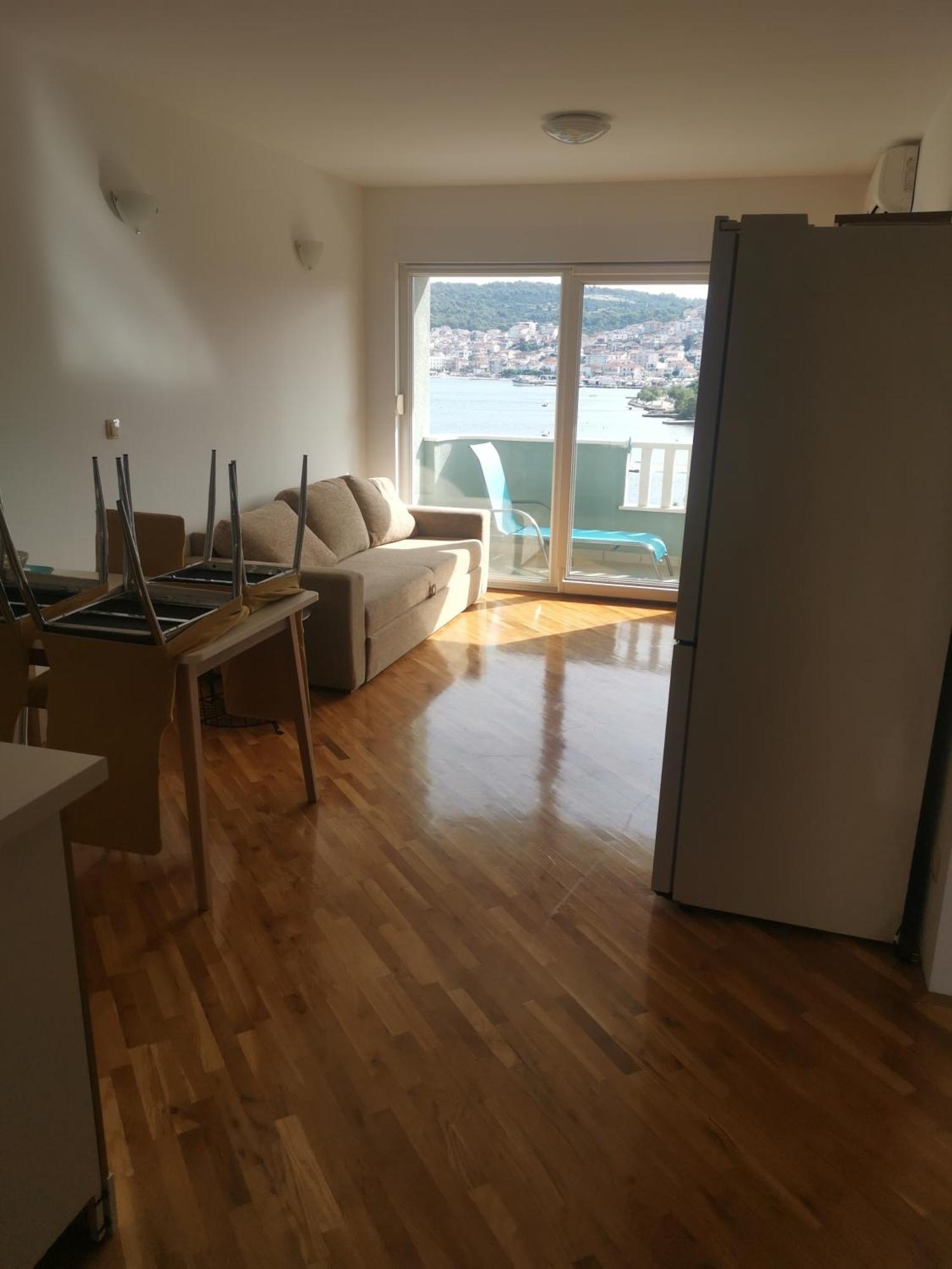 Apartment Croatika On The Beach Trogir Exterior foto